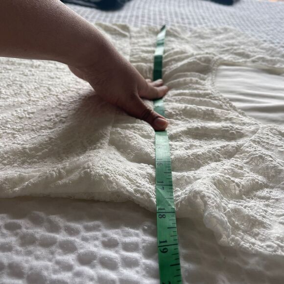 No Boundaries Women’s White Lace Square Neck Top Size XL(16-18) - Picture 4 of 5